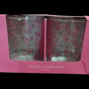 Set of 2 Glass Tumblers with Pink Bows